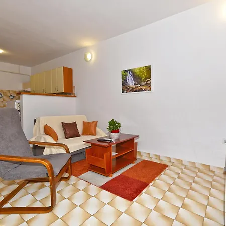 Zeljko 34 * Πούλα