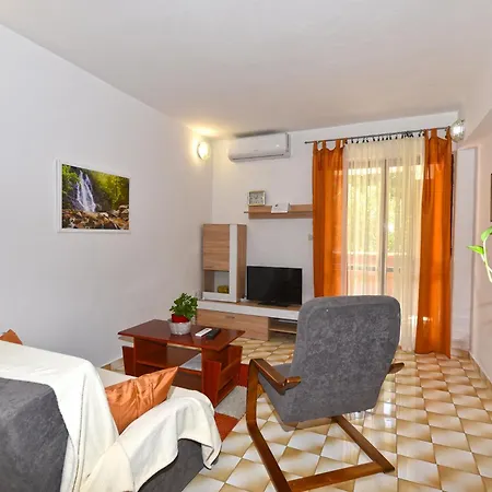 Zeljko 34 아파트 *